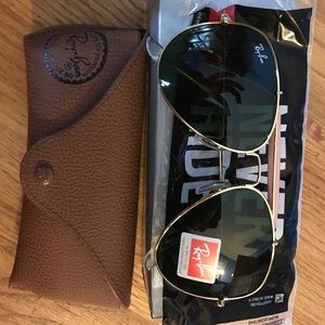 BRAND NEW AVIATOR RAY BANS‼️
