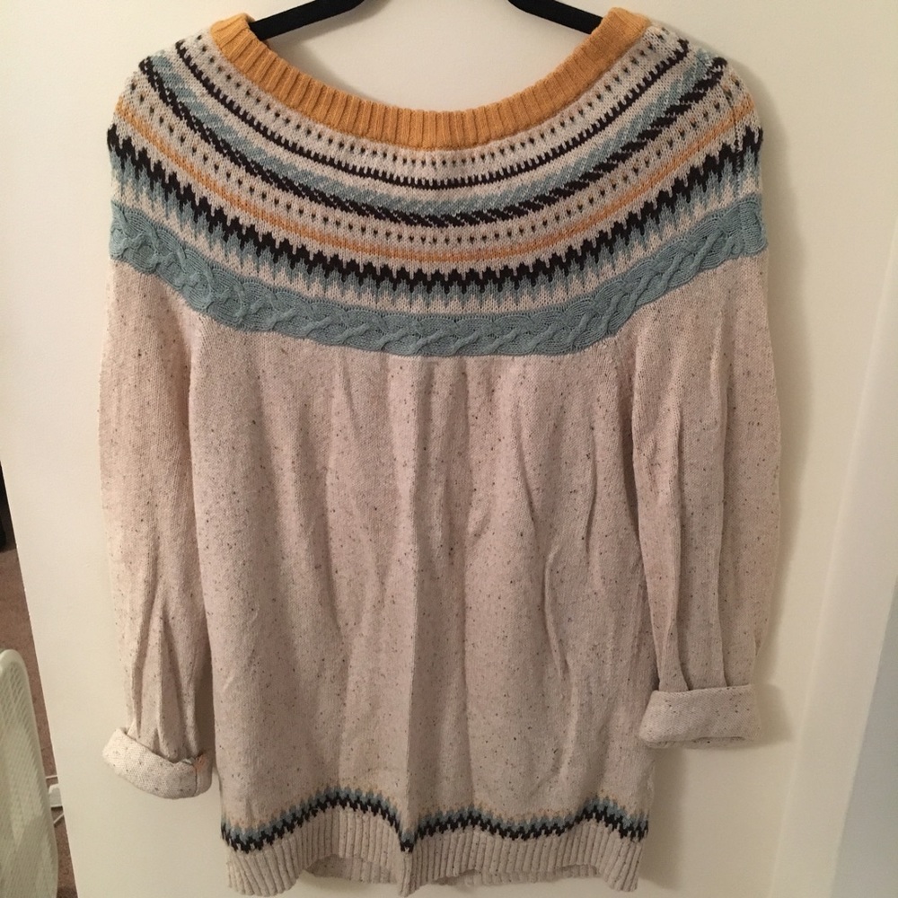 BCBG Vintage Off the Shoulder Sweater - Picture 1 of 4