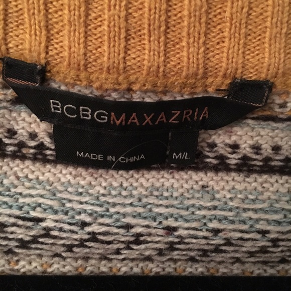 BCBG Vintage Off the Shoulder Sweater - Picture 3 of 4