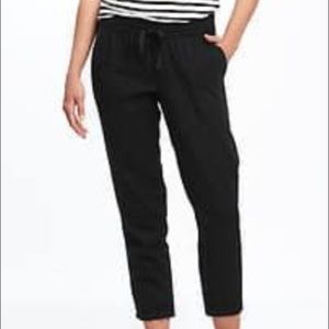 LOOSE FIT BLACK PANTS