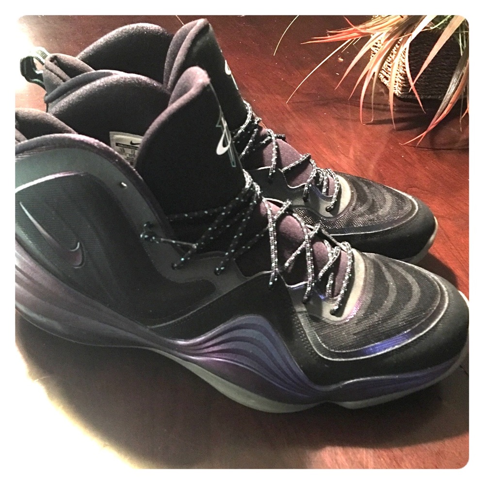 Penny "Cloaks" Size 13