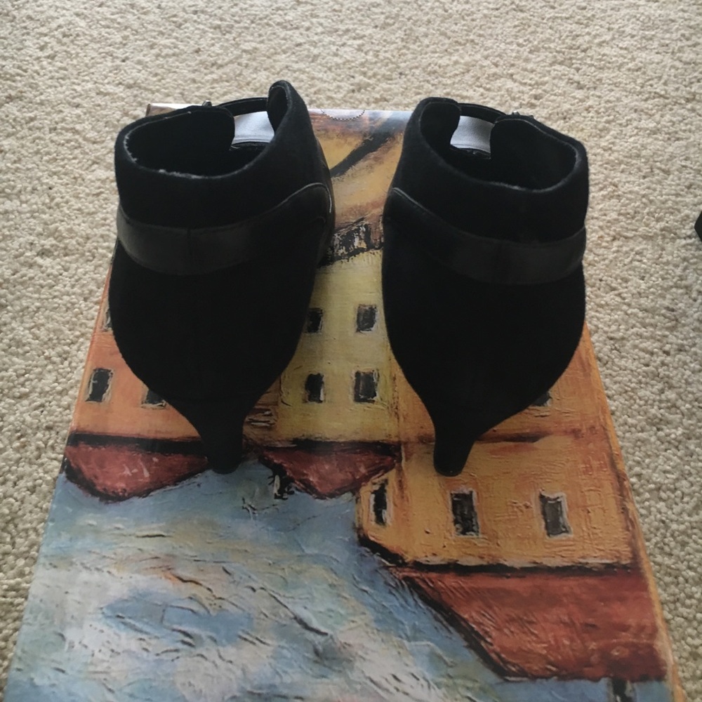 Cute heels. - Picture 4 of 4