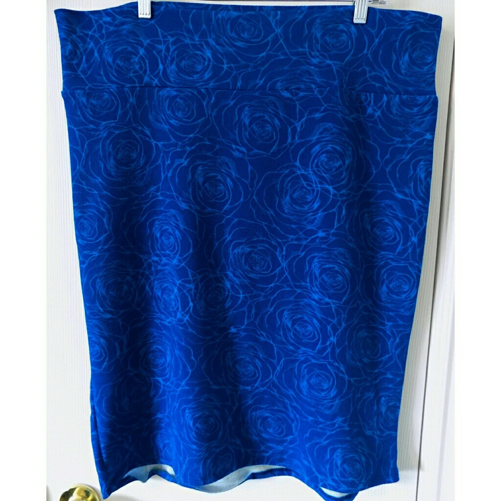 ⚡SALE! LuLaRoe Teal Blue Cassie Skirt Disney Roses