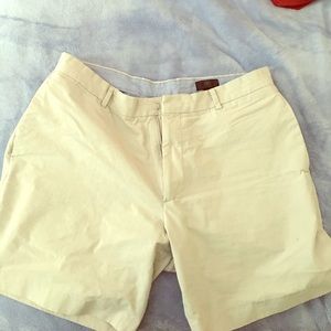 Size 34..... 6" inch inseam khaki shorts new