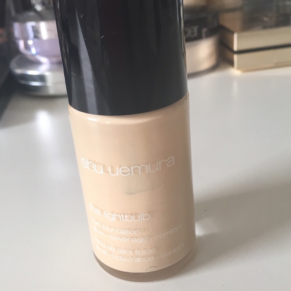Shu Uemura lightbulb foundation 774 light beige