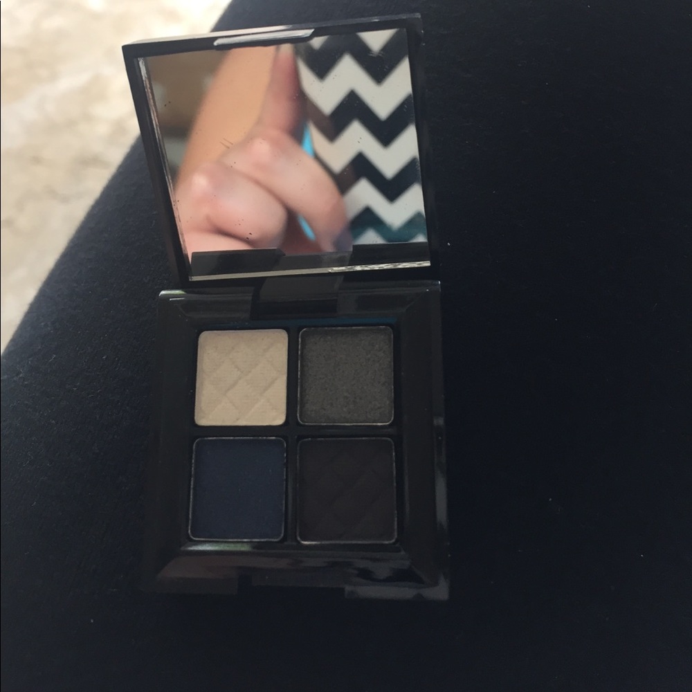 Sweet and shimmer eyeshadow