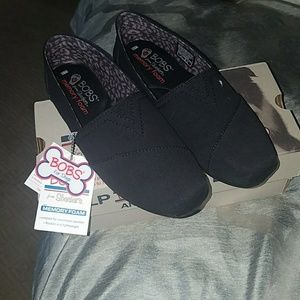 BLACK BOBS from Skechers with Memory Foam
