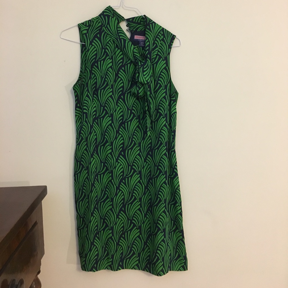 Vineyard Vines Dress size 10