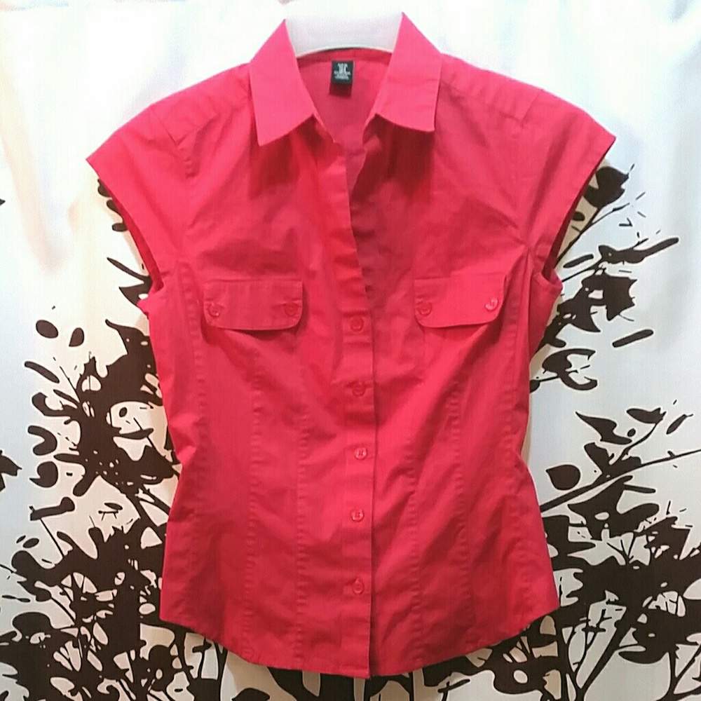 H&M Red Button Down Cap Sleeve Top