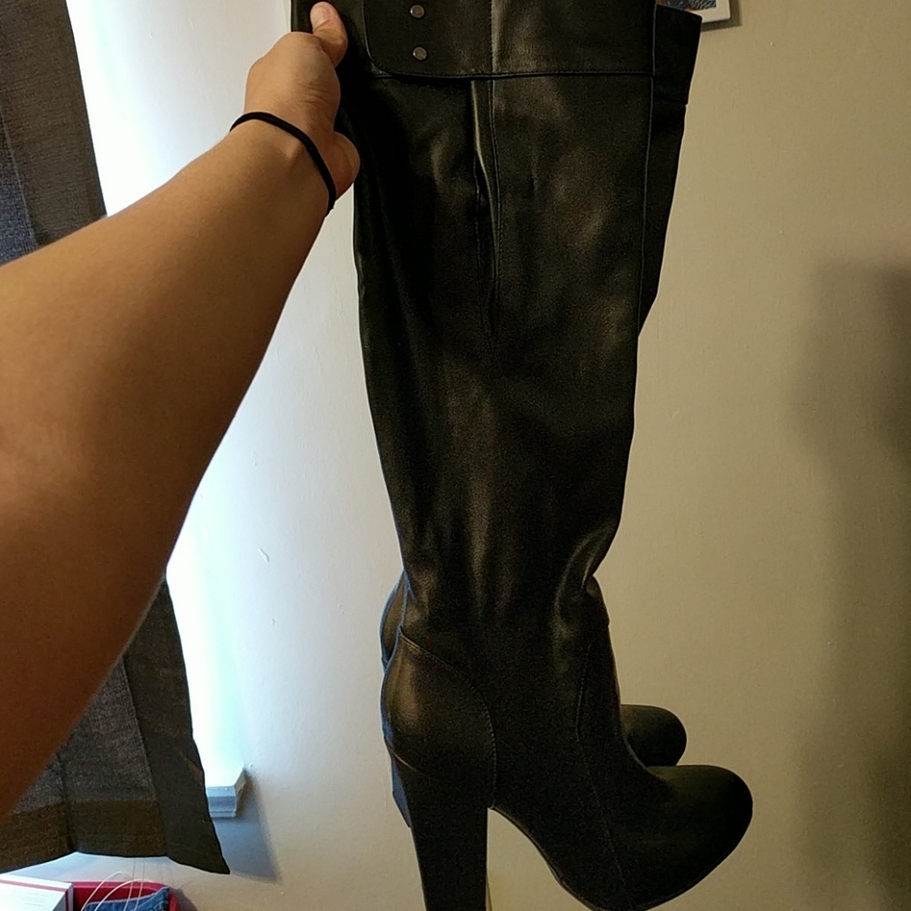 Forever 21 Size 10 boots