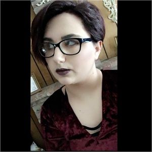 Meet your Posher, Tehya