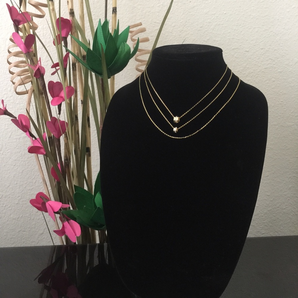 Gold tone necklace