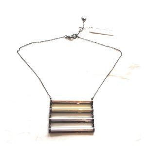 Gorgeous metallic necklace