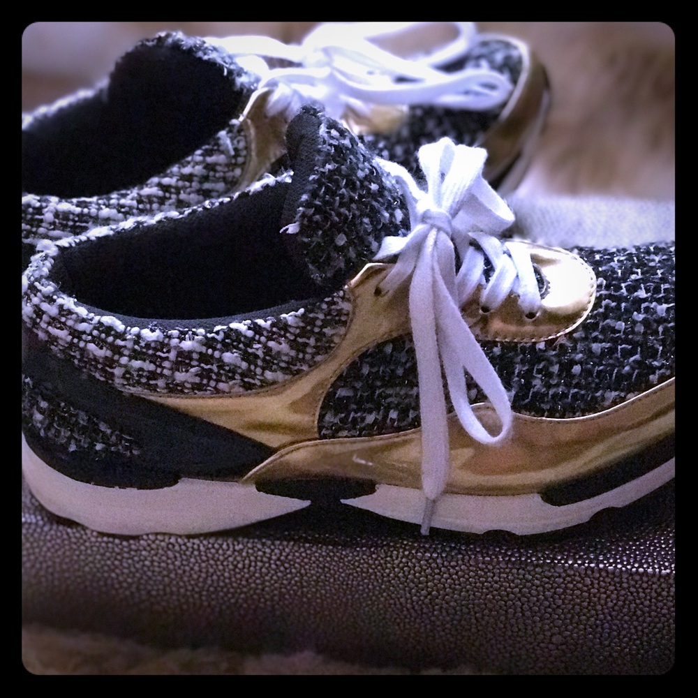 Tweed athletic shoes