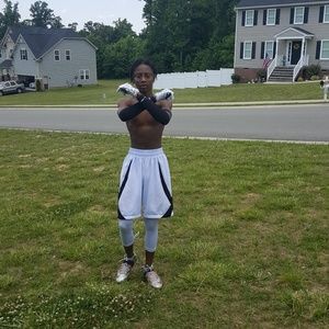 Meet your Posher, Devin