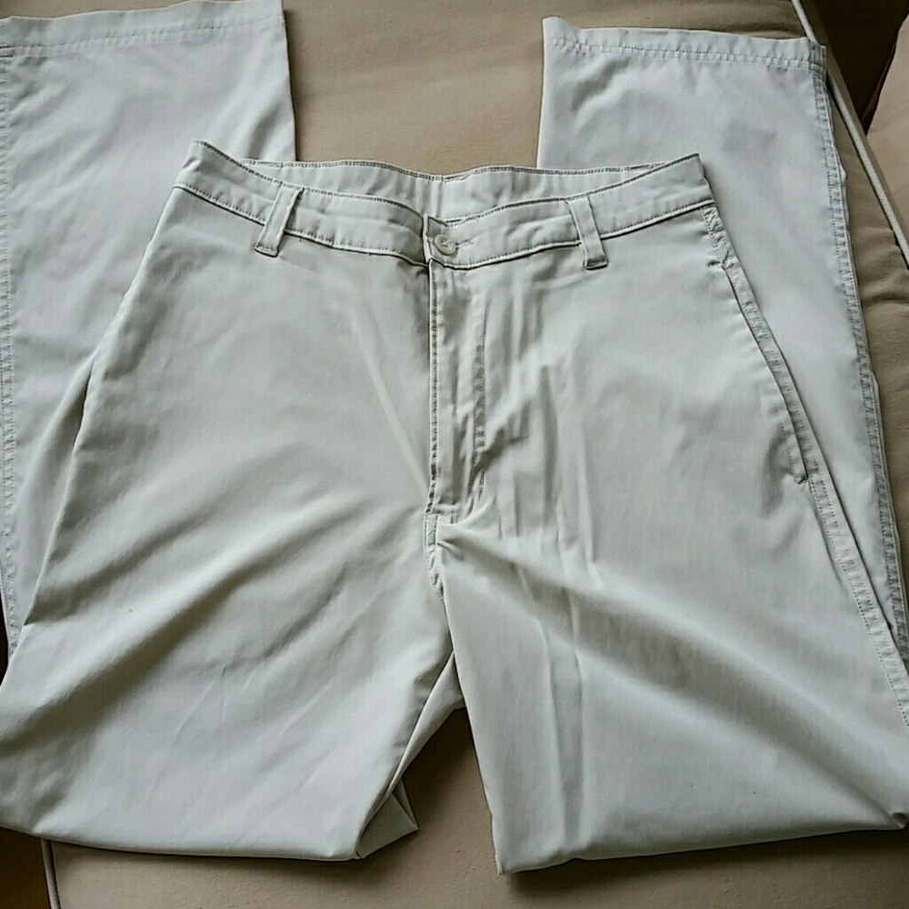 Men's light tan 30 x 30 golf pants