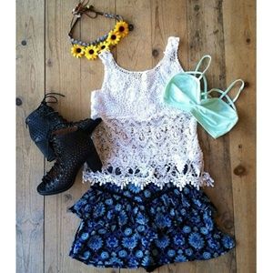 3/$30 LF Black Trippy Abstract Floral Skort Aus6 8