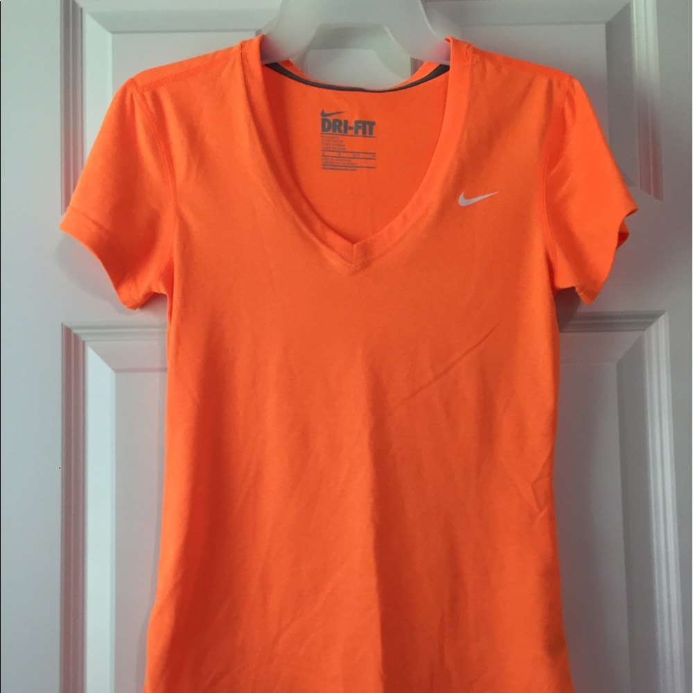 Nike dry fit tee