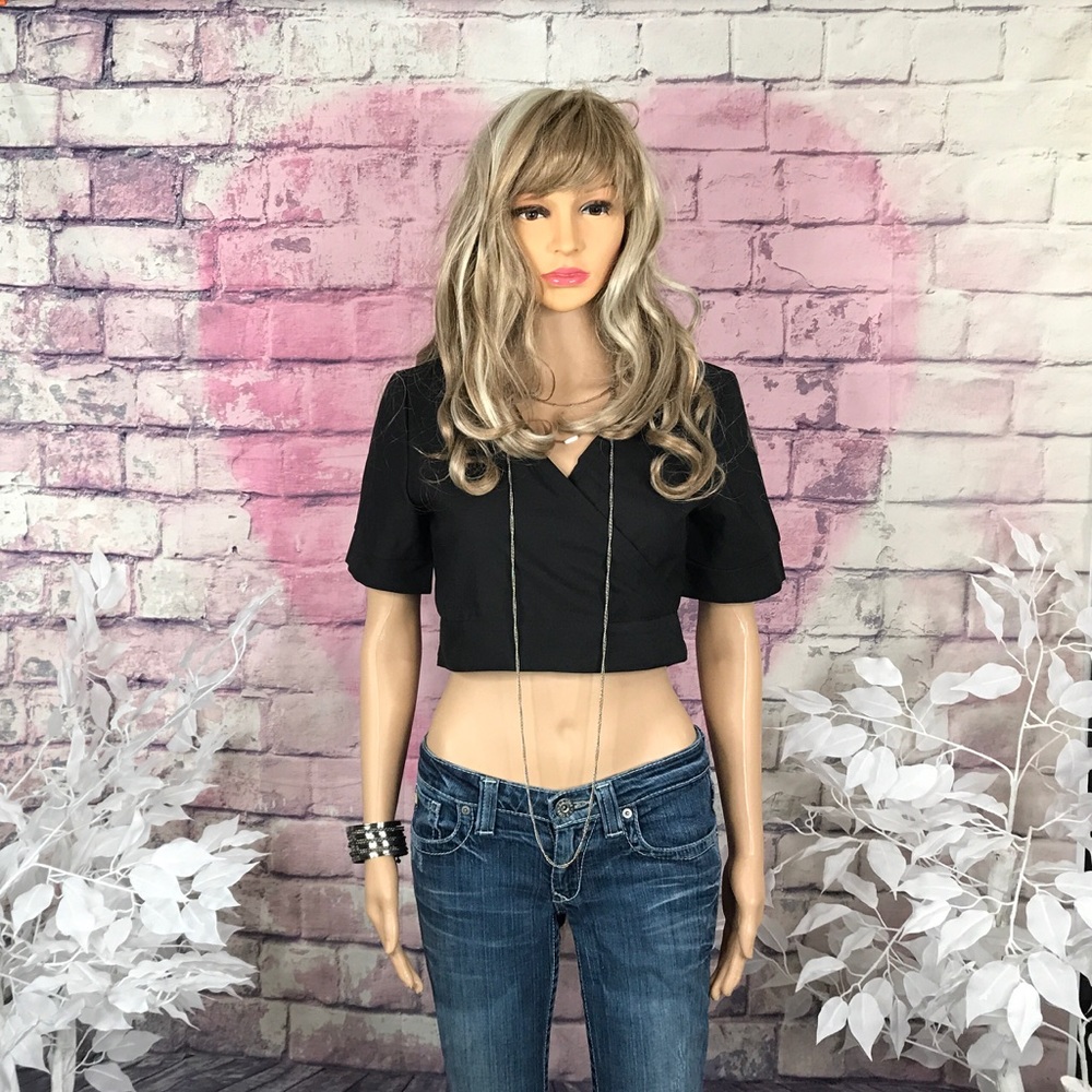 NWT!! Chic Girl Top