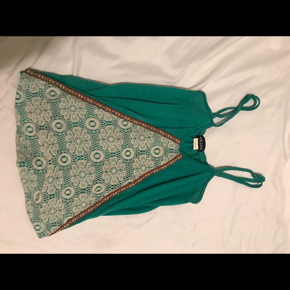 WetSeal Flowy lace tank
