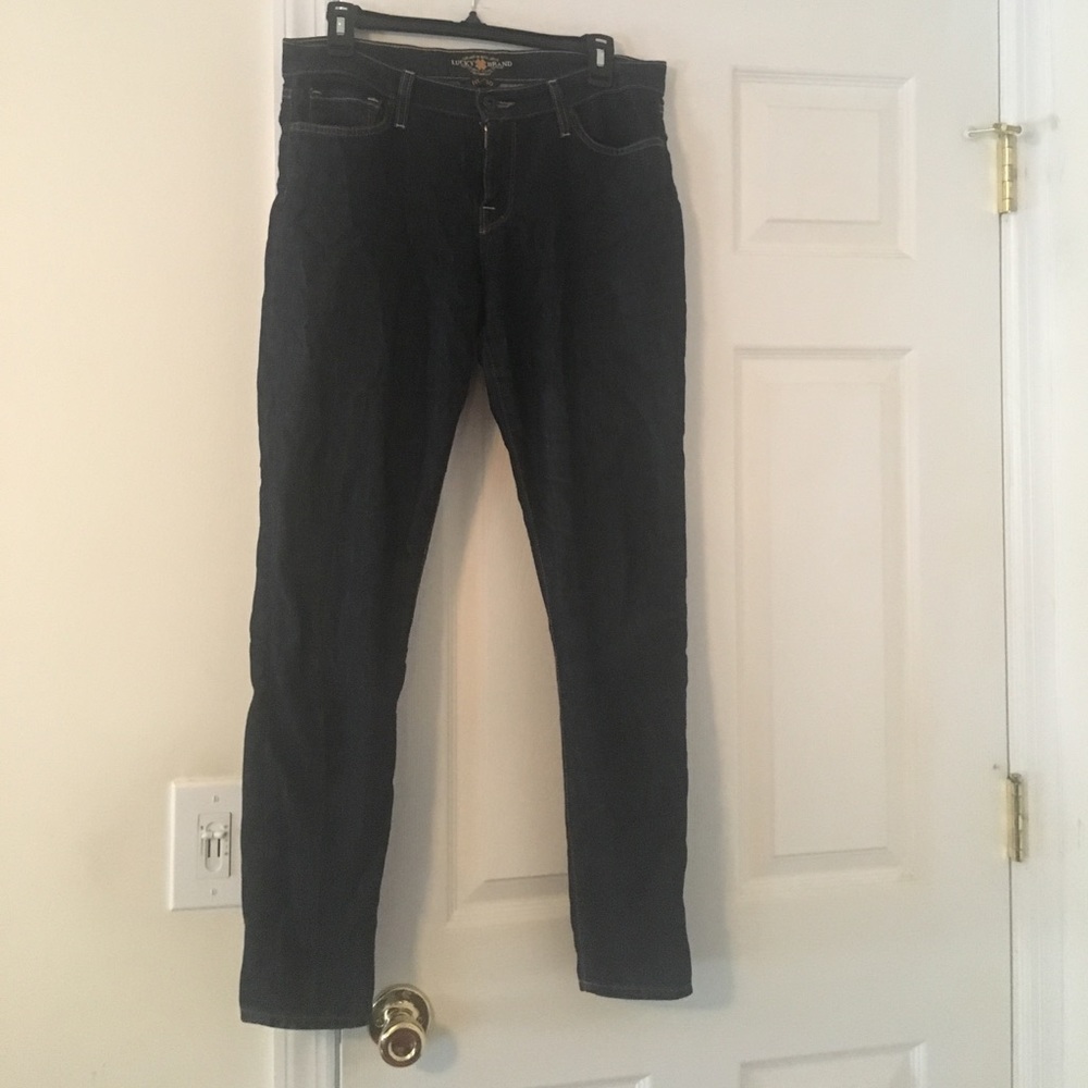 Lucky brand dark wash jeggings.