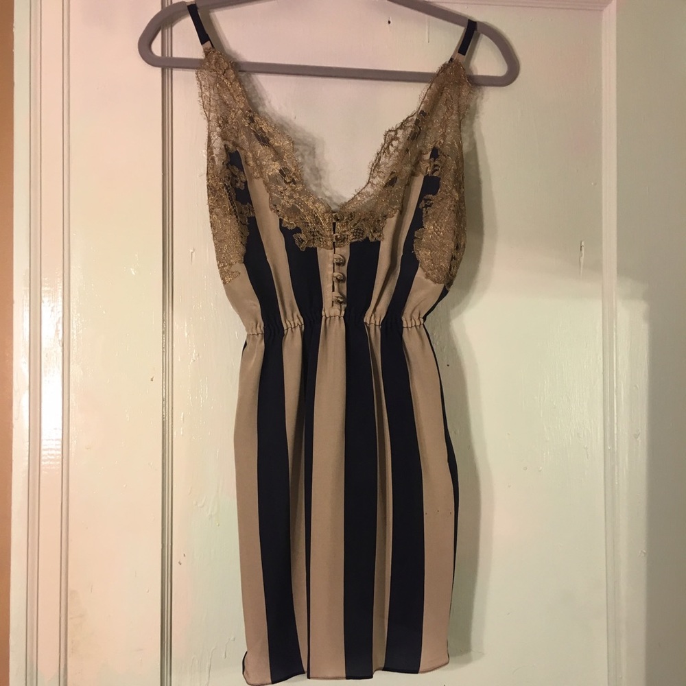 NWT Rosamosario lace lingerie sleep top!