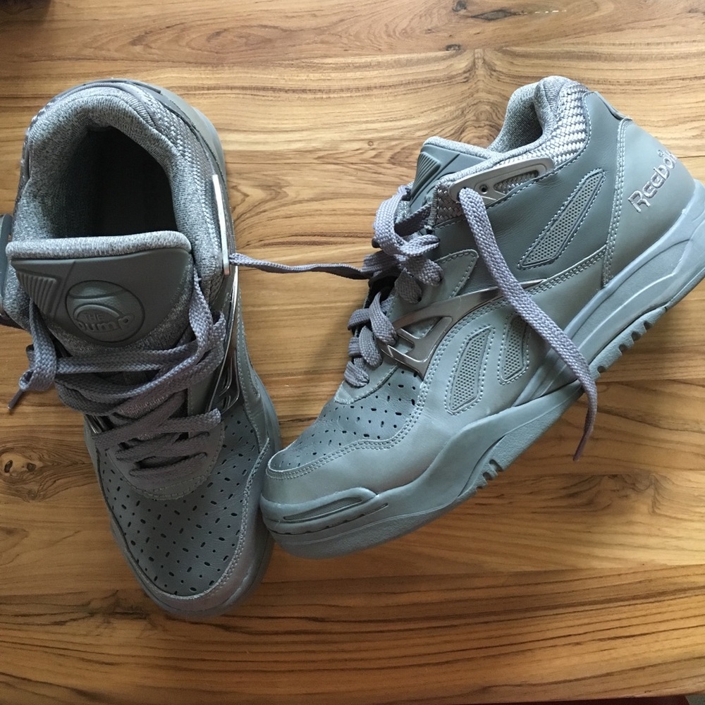 Perfect Like New Reebok Pump gray sneakers