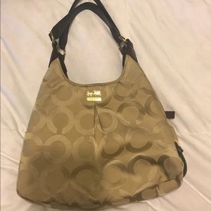 Coach Madison Maggie Hobo Bag