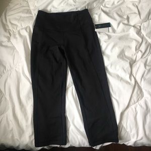 PRICE ⬇️Lululemon Gather & Crow Crop II