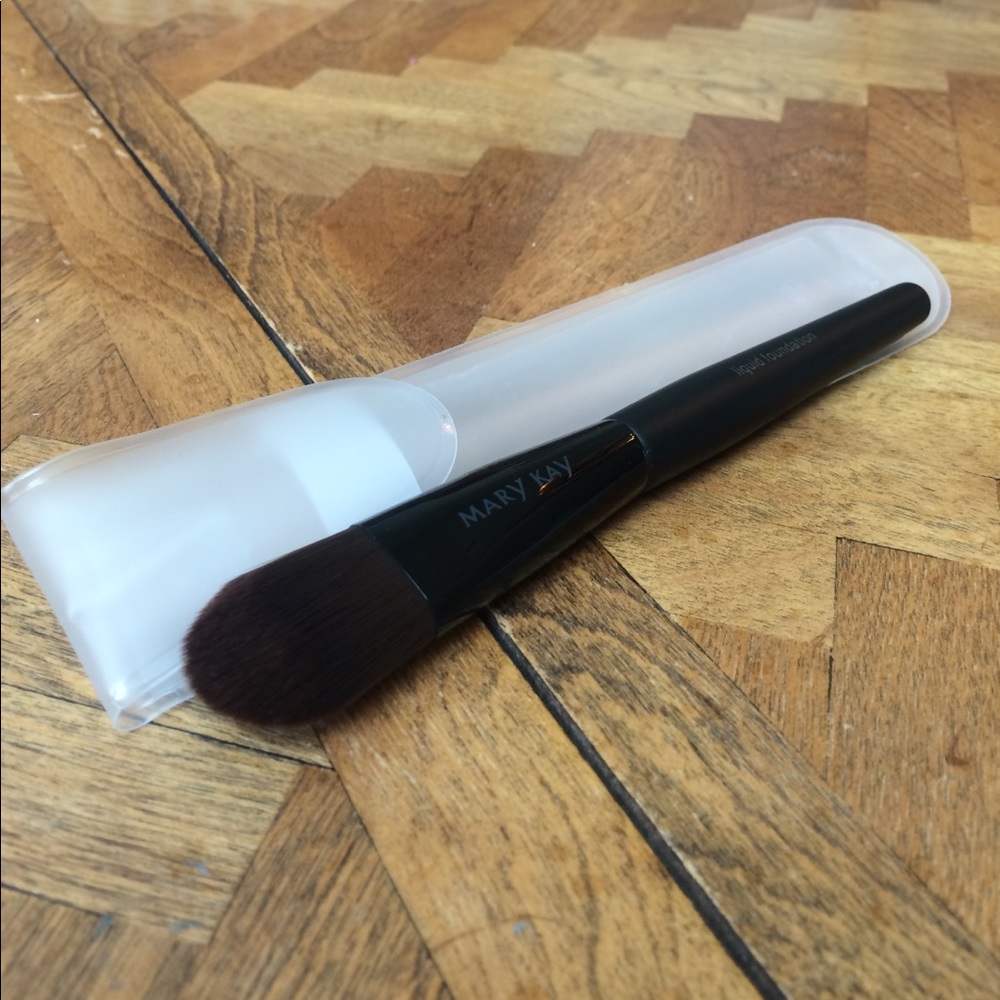 Liquid Foundation Brush