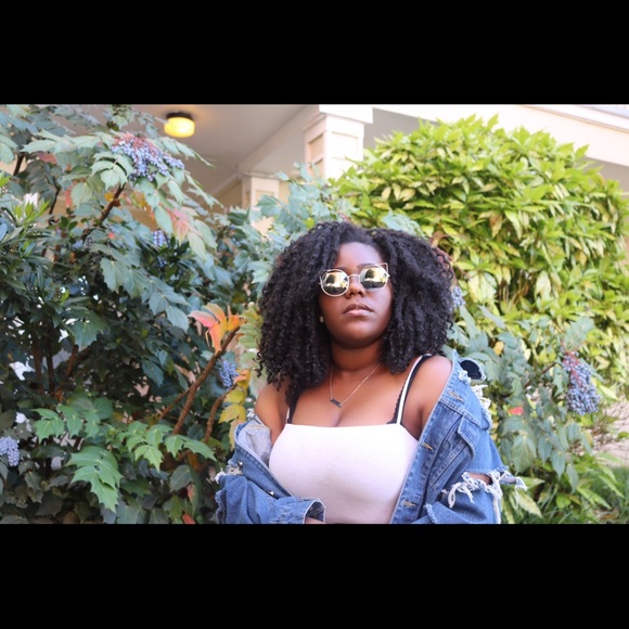 Meet your Posher, Stephanie - Picture 1 of 1