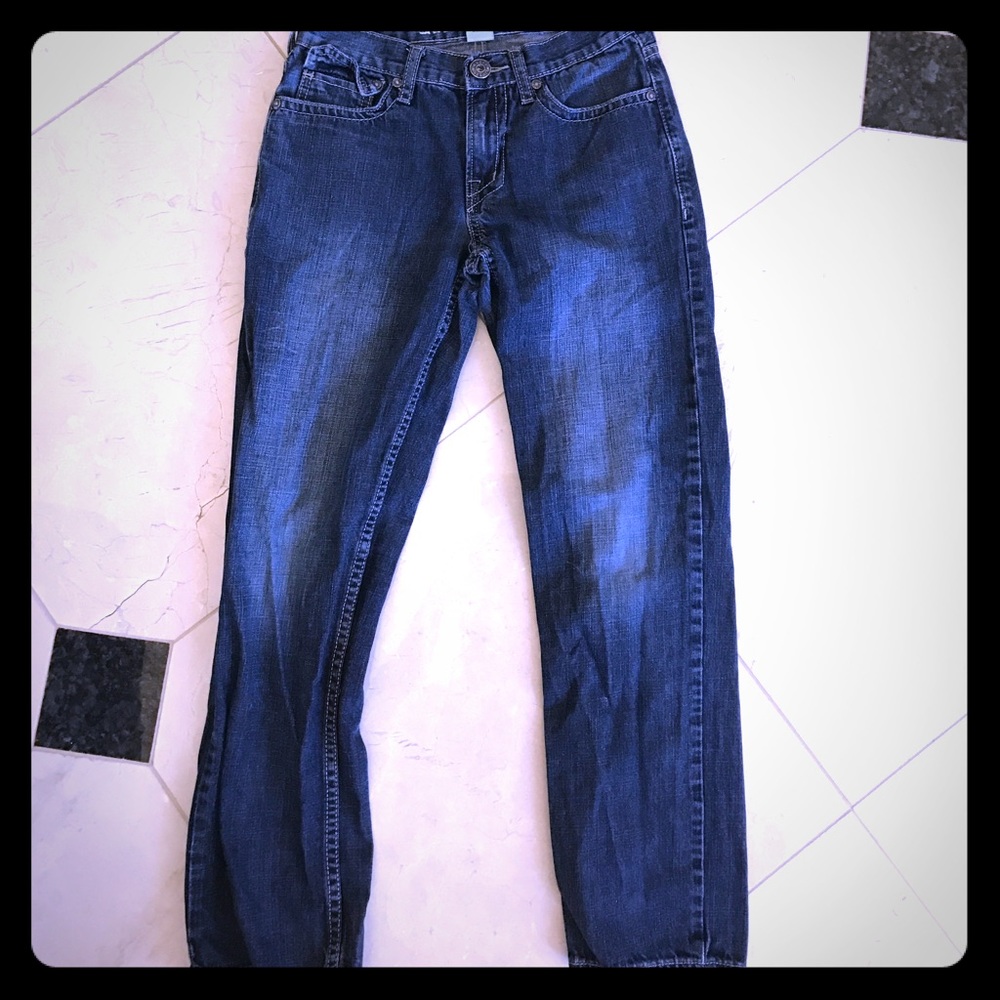🦄 Guess distressed denim🦄