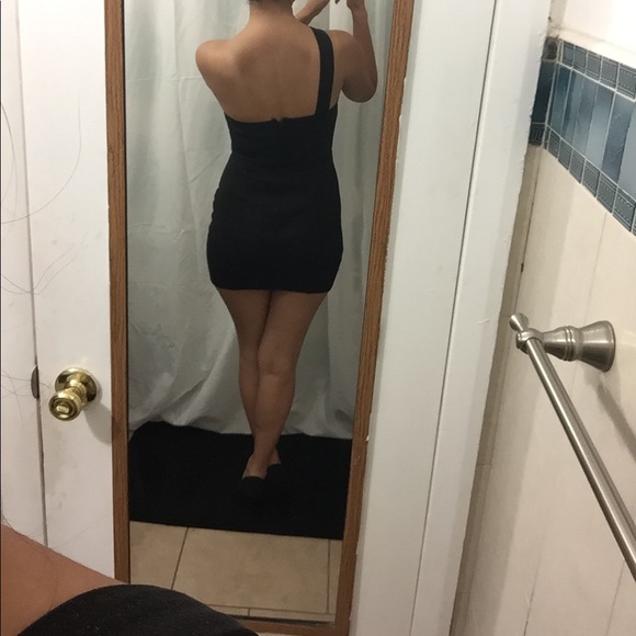 Black && Gold Mini Dress - Picture 3 of 4