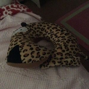 Cheetah neck pillow