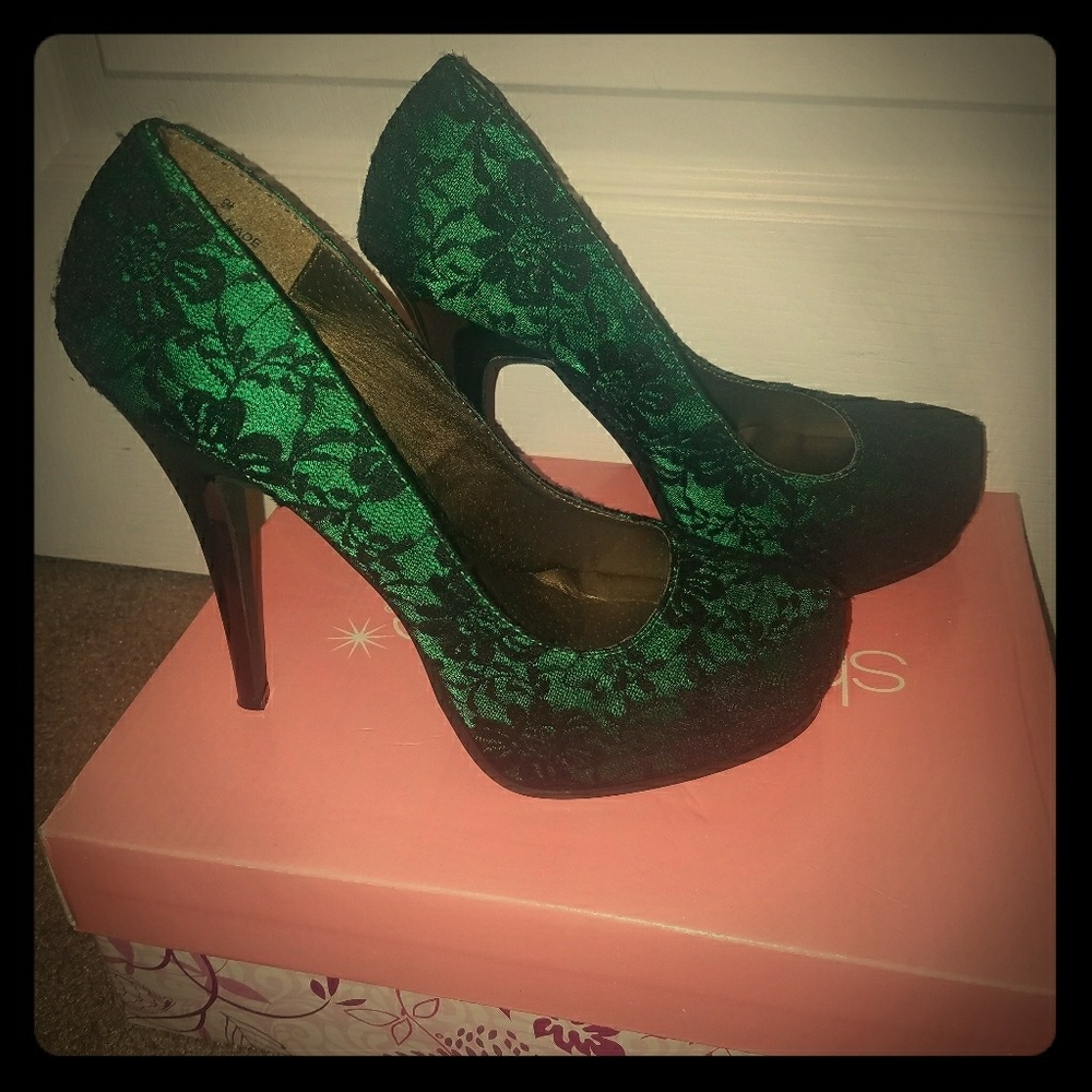 Shoe Dazzle Lace Lena Heels