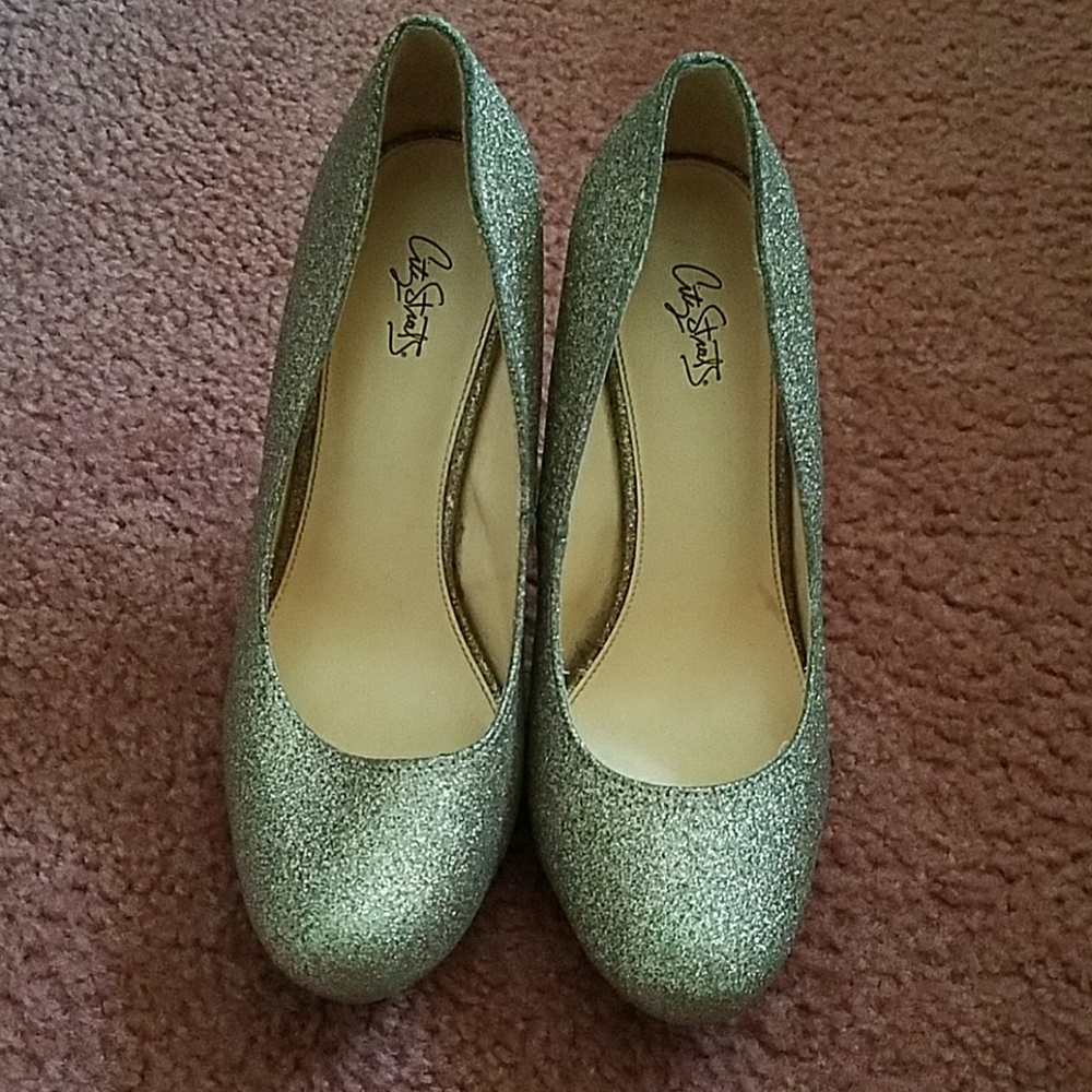 Glitter Pumps