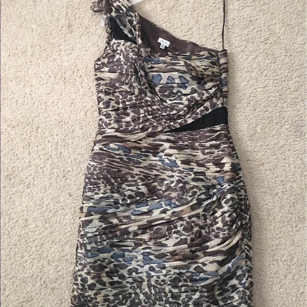 Cache off shoulder dress