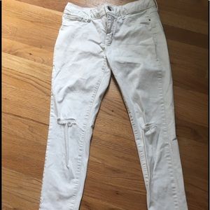Cute ripped white jeans