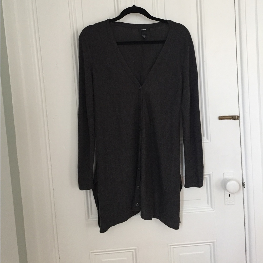 Long cardigan gray