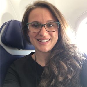 Meet your Posher, Kelli