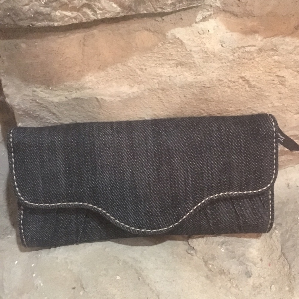 ThirtyOne Denim Wallet