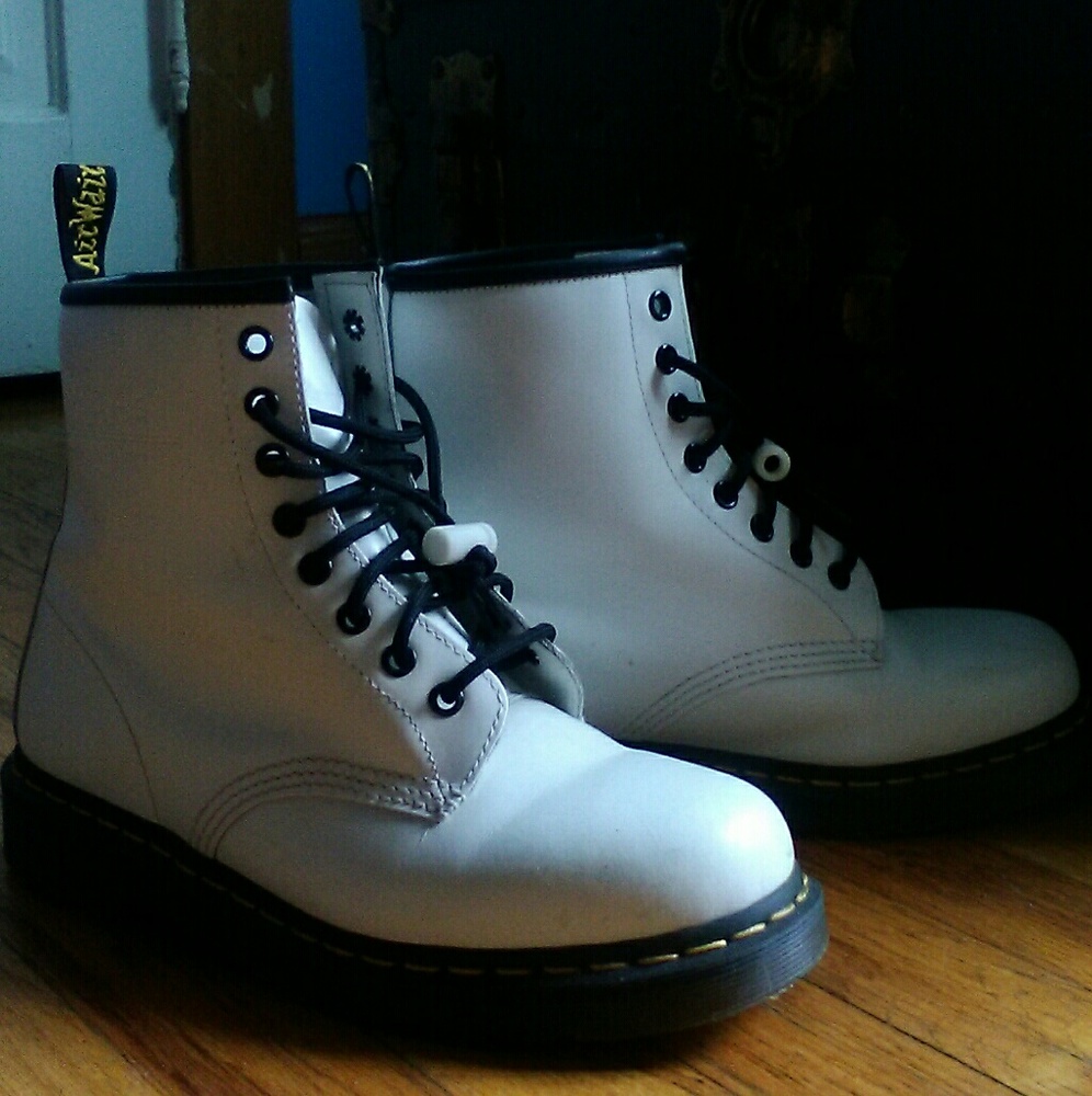Dr. Marten's Boots NWOT
