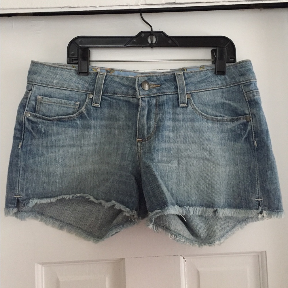 Paige Denim light wash frayed shorts size 26