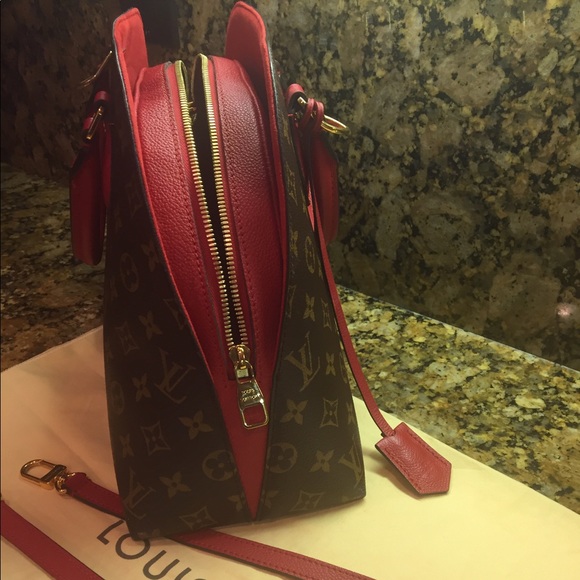 LOUIS VUITTON Monogram Alma BNB Red - Picture 2 of 8