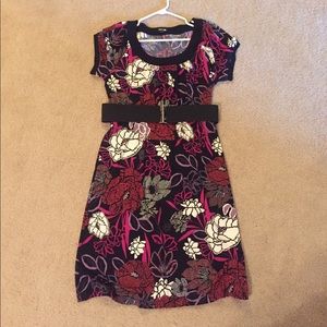Stretchy short sleeve dress