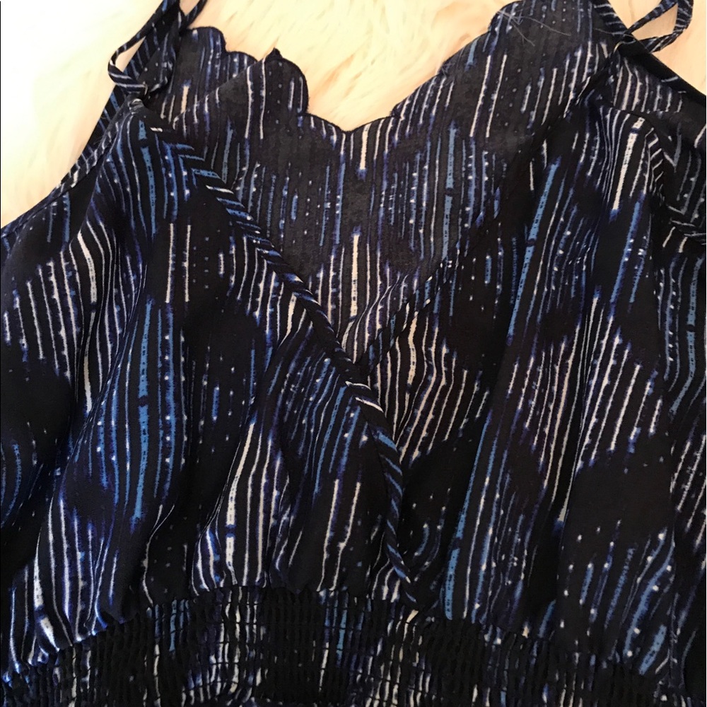 Blue floral romper - Picture 3 of 3