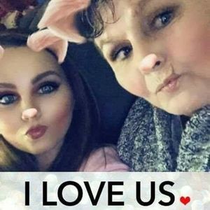 Meet your Posher, Stacy