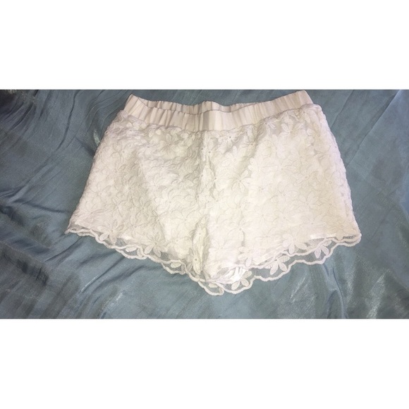 Forever 21 Lace Shorts - Picture 1 of 3