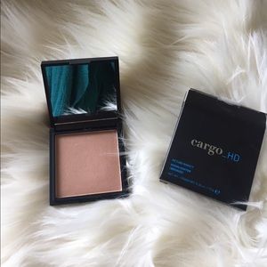 Cargo_HD picture perfect highlighter NIB