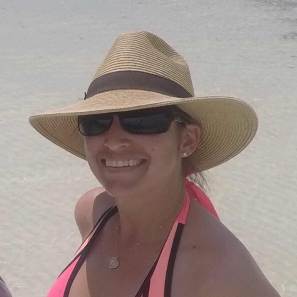 Meet your Posher, Danielle